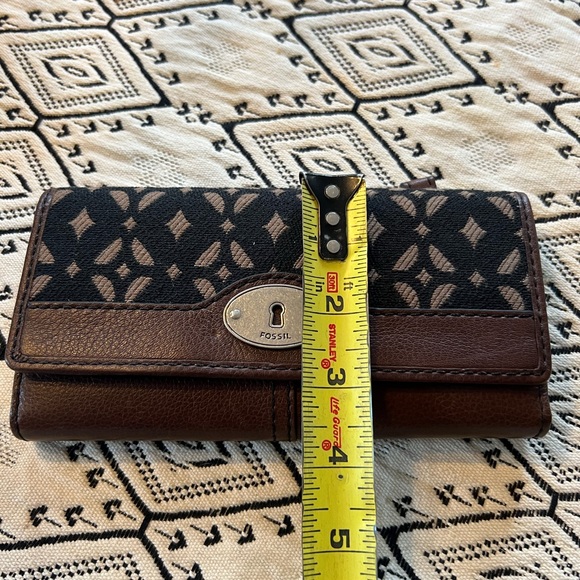FOSSIL FULL SIZE NEW Wallet - Picture 4 of 6